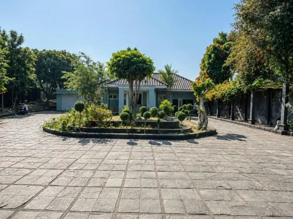 TERMURAH RUMAH DI DAERAH SETIABUDI KOTA BANDUNG DAPAT DIJADIKAN UNTUK VILLA LOKASI STRATEGIS DEKAT DENGAN UNIV DAN TOL PASTEUR