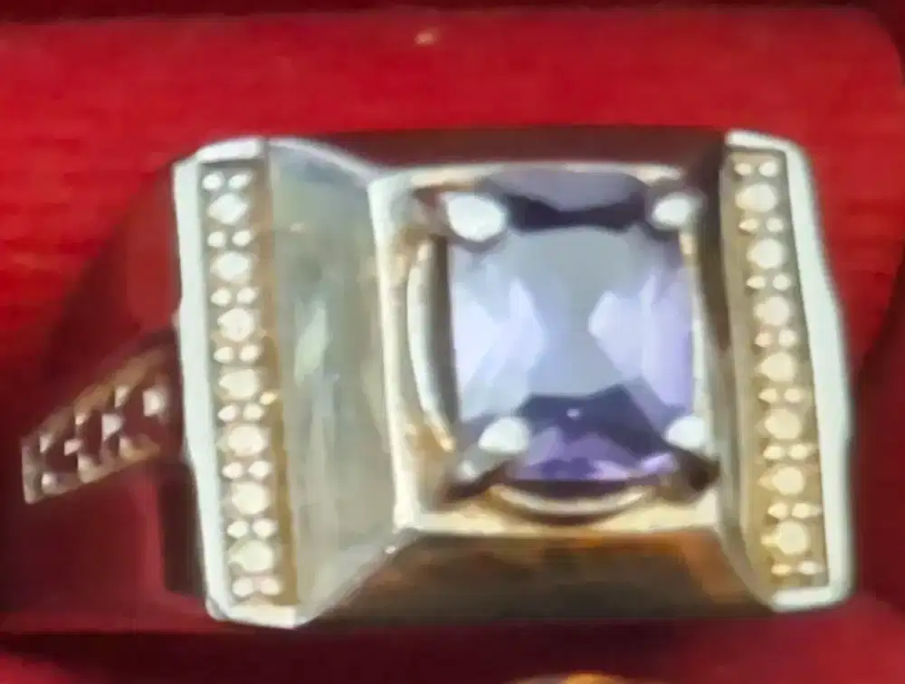Cincin batu kecubung amethyst