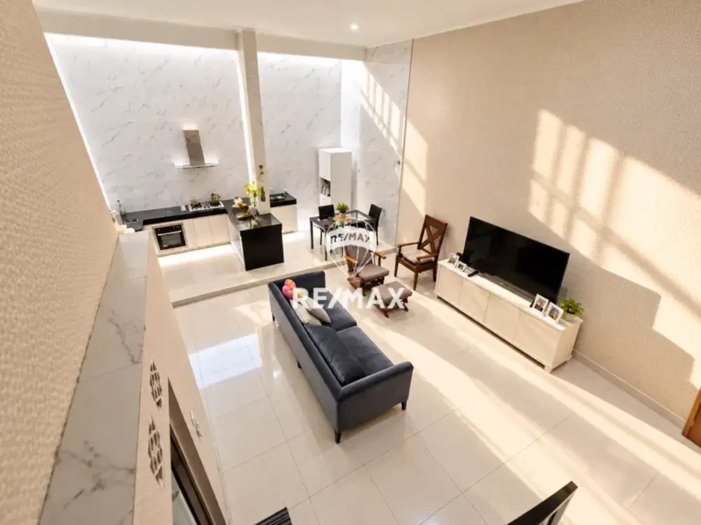 DIJUAL RUMAH 3 LANTAI PEJAGALAN – PENJARINGAN, JAKARTA UTARA | LT 90 m² | 3 KT | 4 KM