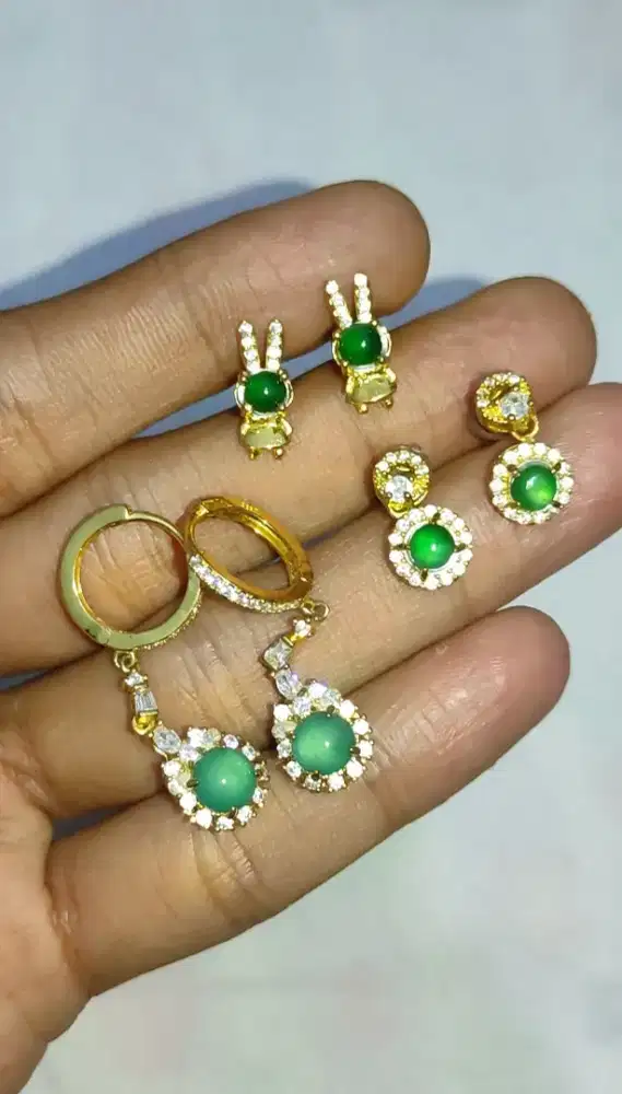 Anting Batu Giok Burma Type A