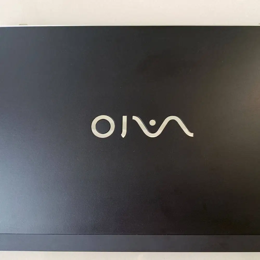 Laptop Slim Sony Vaio I5 1035G1/16/512 Made in Japan