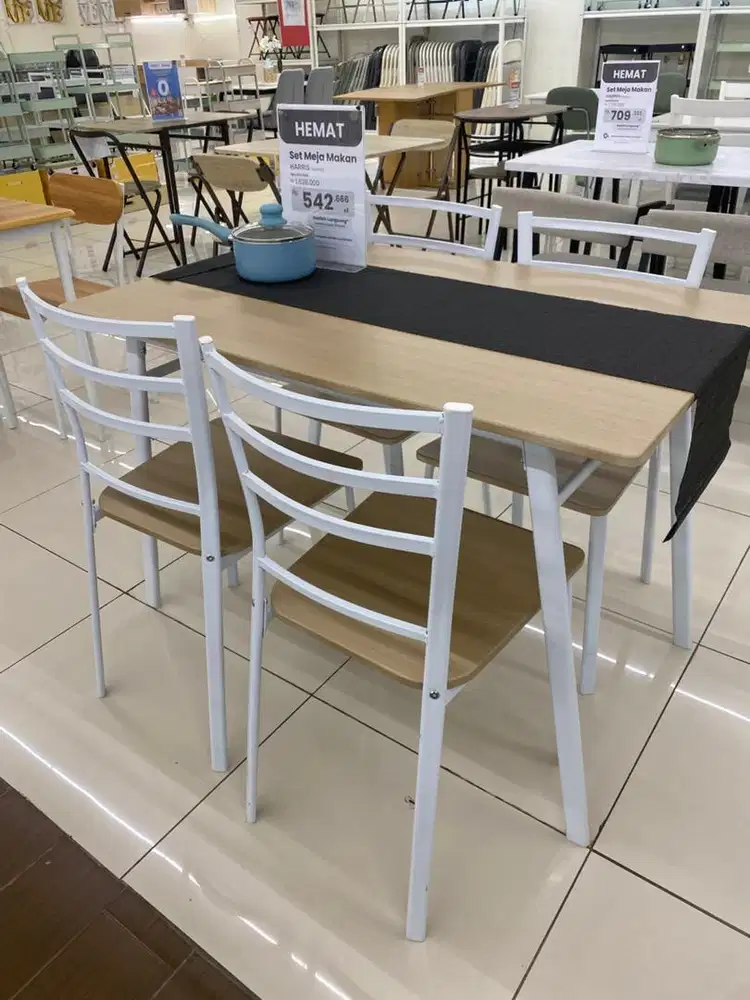 Meja Makan 4 dudukan Minimalis