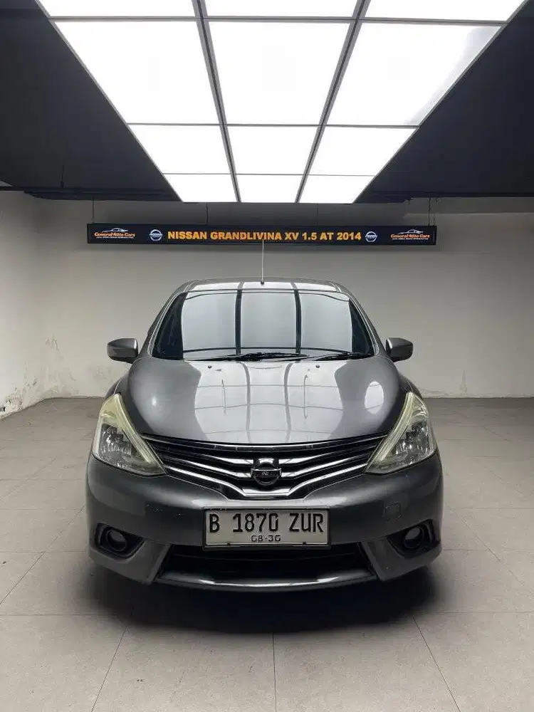 Nissan Grand Livina XV AT 2014