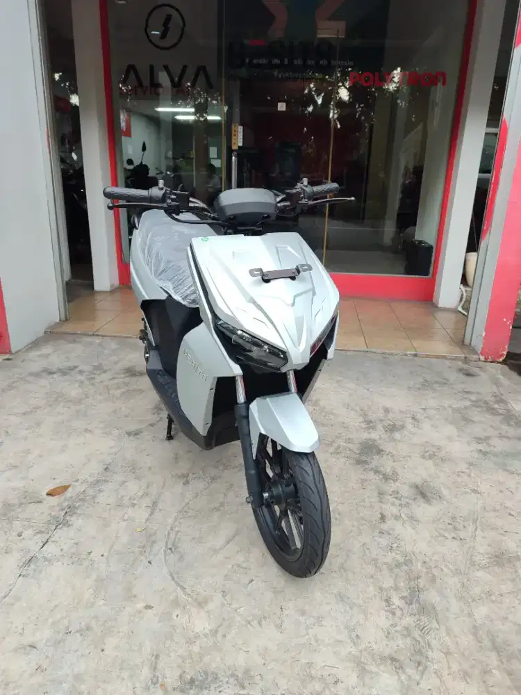 Motor listrik Gesits Raya G,  display /test ride baterai 1 dibintaro