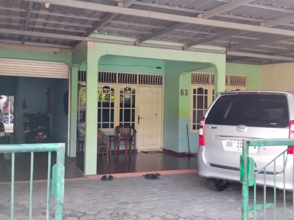 RUMAH SEWA KAYEN! DEKAT SUPERINDO & BERBAGAI KAMPUS