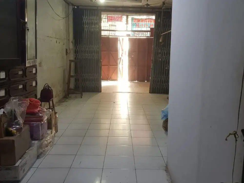 DISEWAKAN RUKO STRATEGIS DI JELAMBAR, JAKARTA BARAT