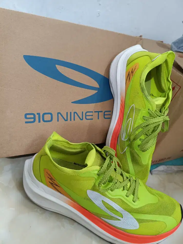 sepatu 910 Haze Fuzz Lite