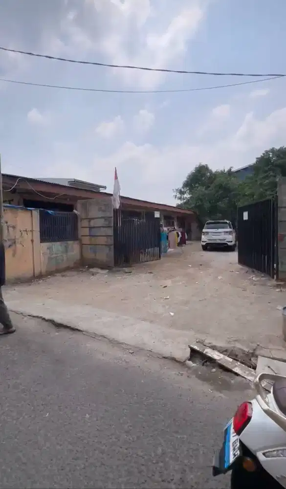 Dijual Tanah Strategis, Harga Menarik - Cocok untuk Investasi