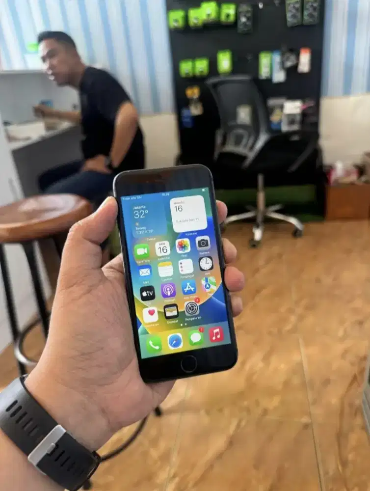 Iphoen 8 64GB Black hp casan