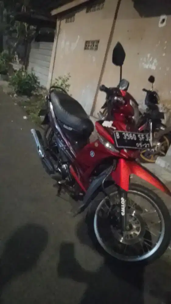 jual motor bekas kondisi masih bagus silakan cek cek sepuasnya negoin