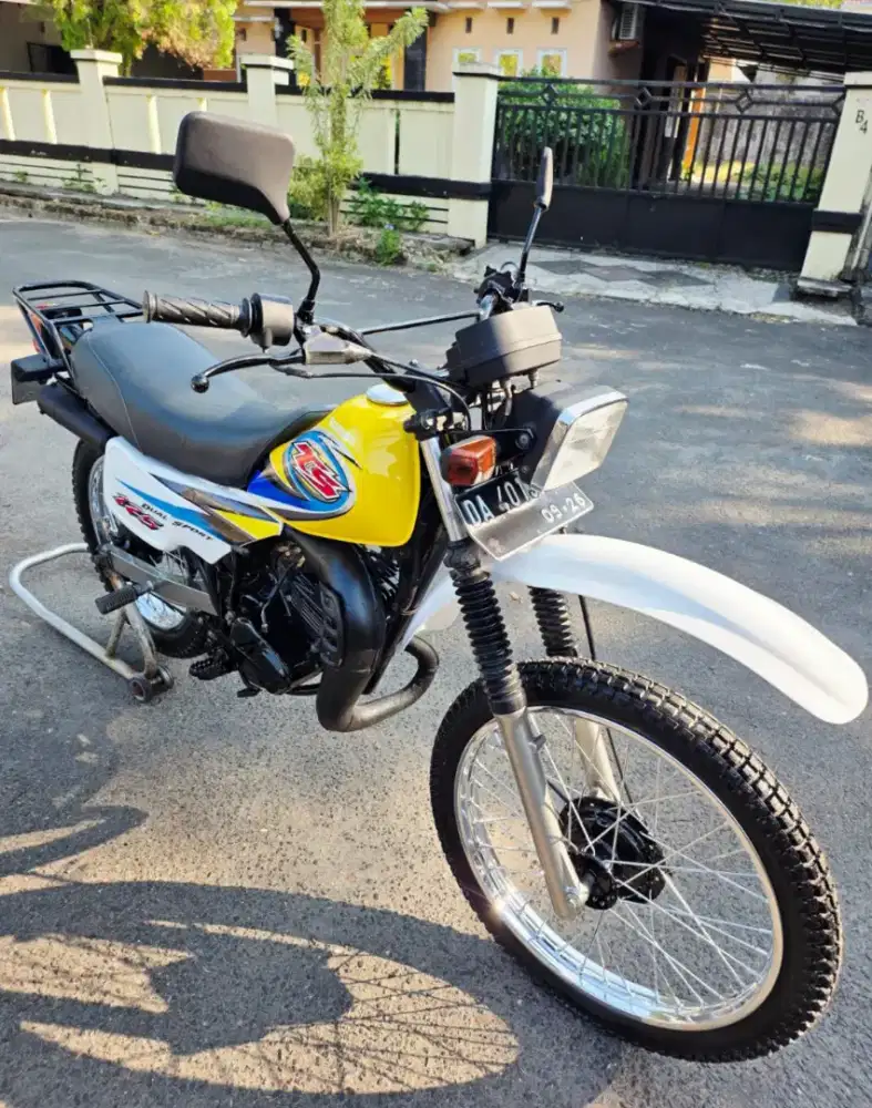 Suzuki TS 125 Kuning Collector Item