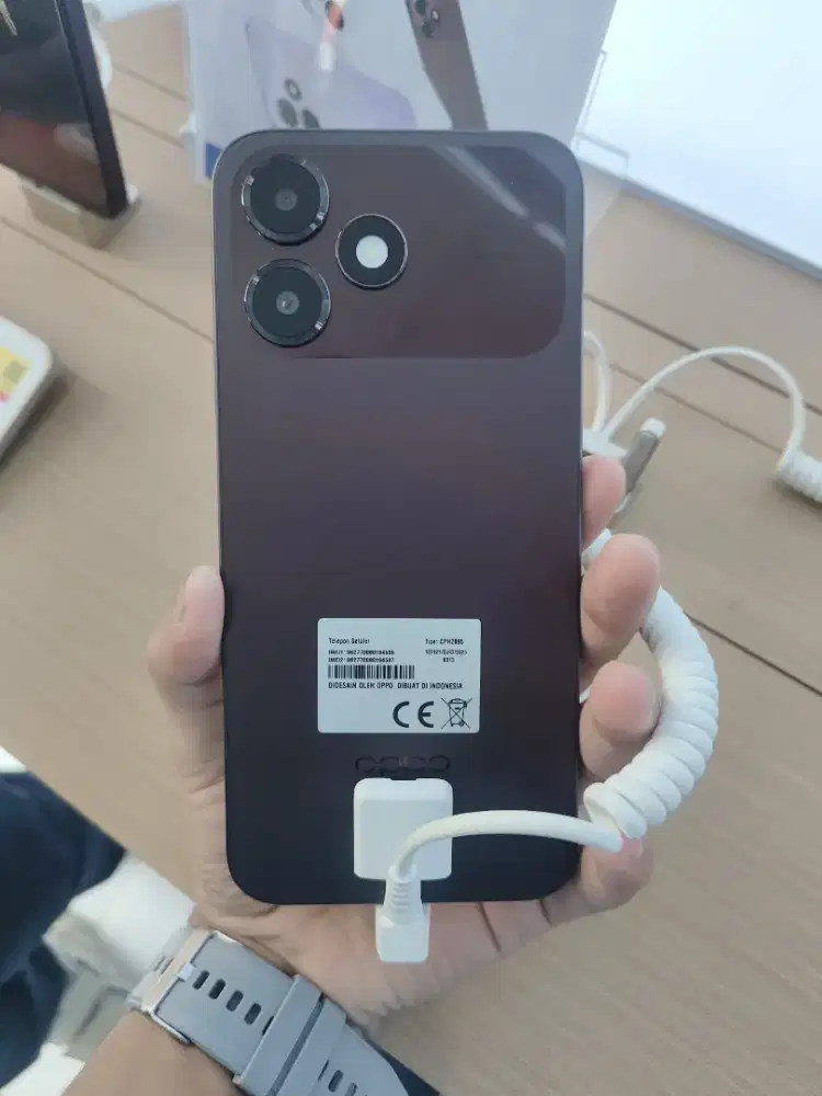Oppo A6s 4/64GB cicilan bunga hingga 0% menggynakan Kredivo