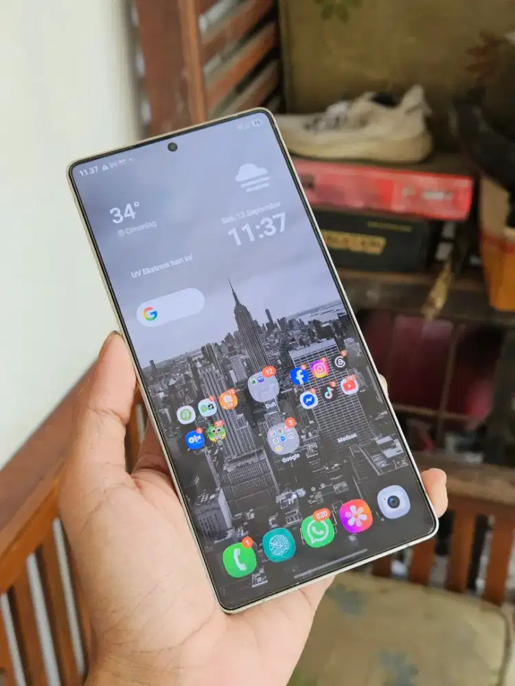 Samsung s25 ultra dual sim 12/256gb bekas