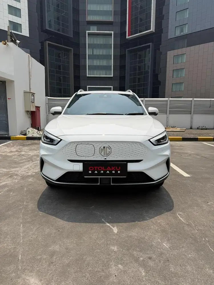 [TERMURAH] MG ZS EV 2025 LOW KM