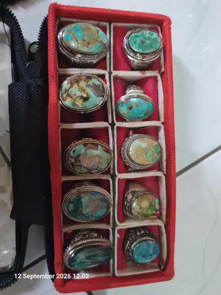 Batu Pirus Persia