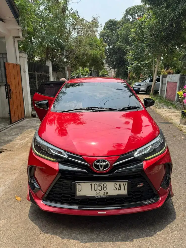 Jual Yaris 1.5 AT GR Sport Merah