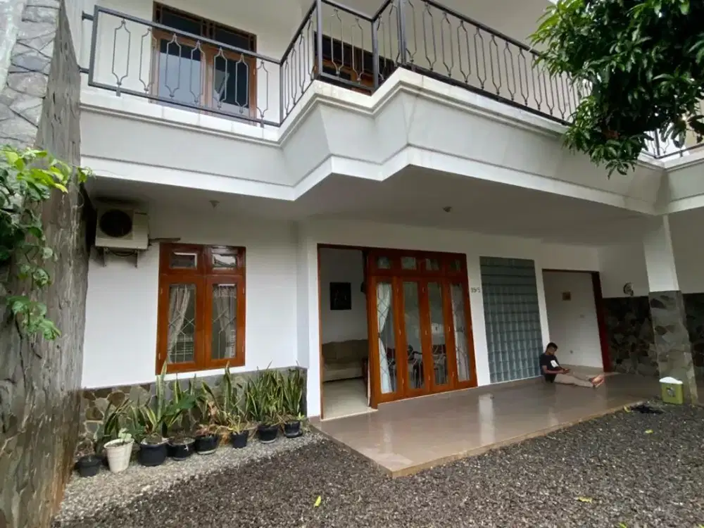 Di Jual Rumah 2 Lantai, Daerah Bogor Baru, Tegallega