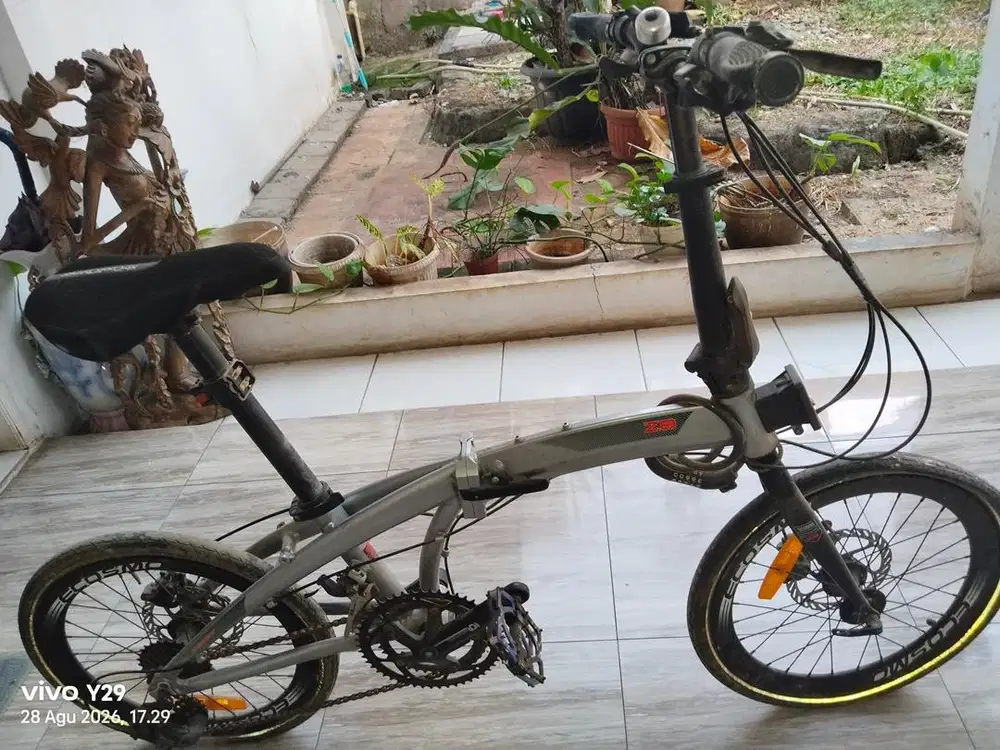 Sepeda lipat elemen Z8