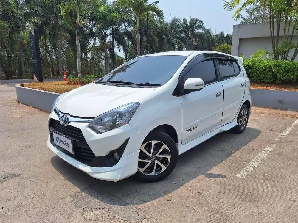 LOW DP Toyota Agya 1.2 TRD Sportivo Bensin-AT 2019 TYR