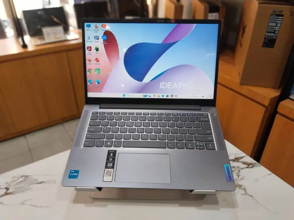 LENOVO IDEAPAD SLIM 3 14 IRU8 CORE I3-1315U/RAM 8GB/SSD 256GB/14FHD