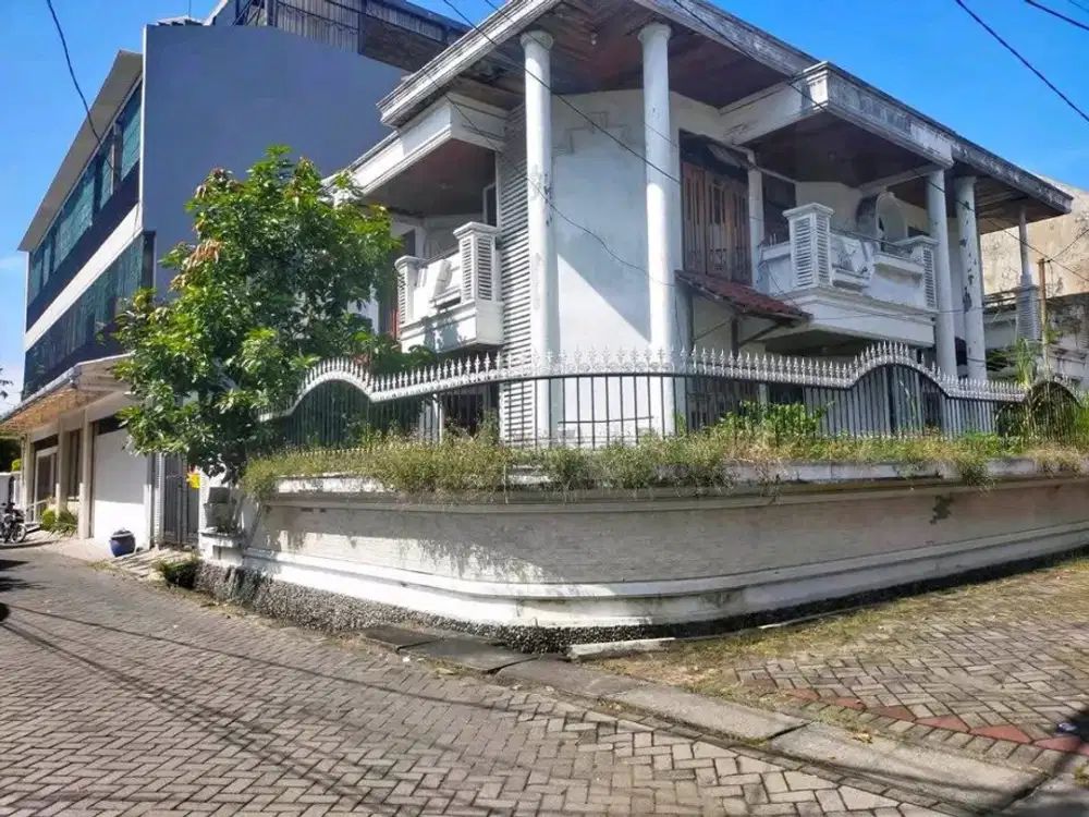 DIJUAL RUMAH SIMPANG DARMO PERMAI SELATAN SAMBIKEREP SURABAYA RON.A3164