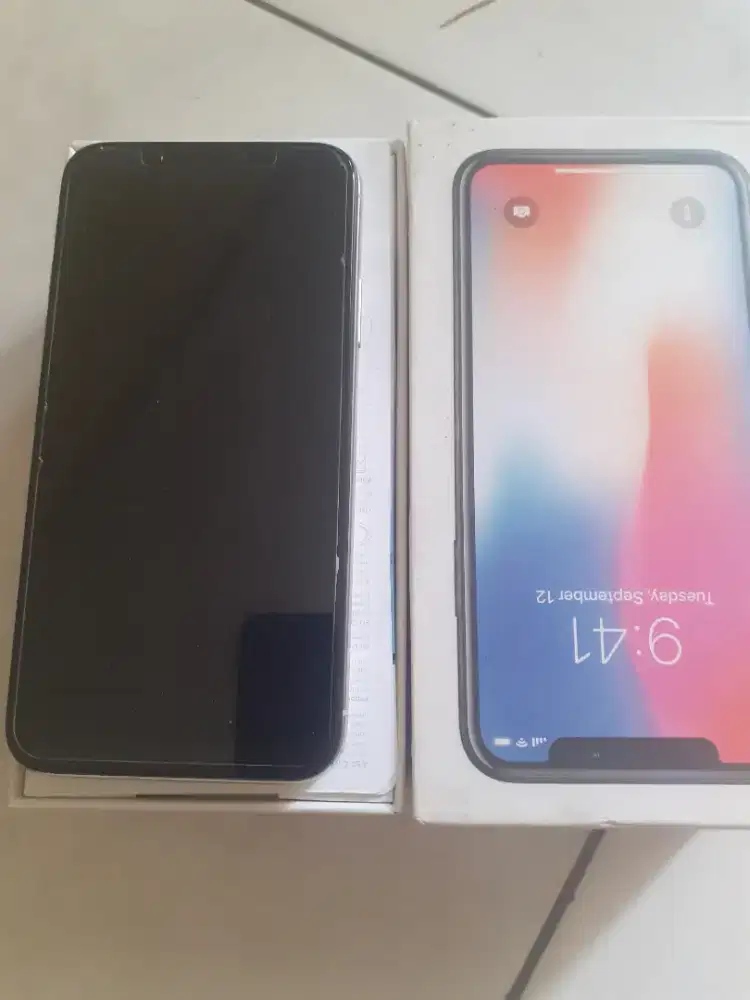Di jual iphon x 64 gb matot. Icloud aman