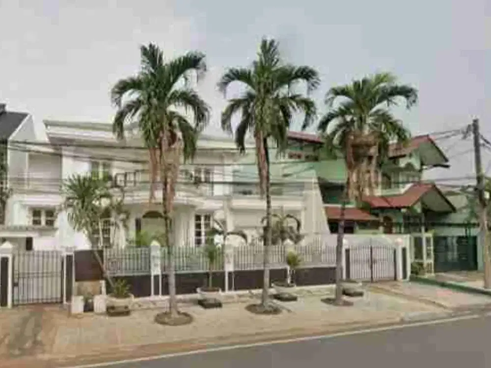 DIJUAL RUMAH MURAH JAUH DI BAWAH HARGA PASAR DI PONDOK INDAH (DH )