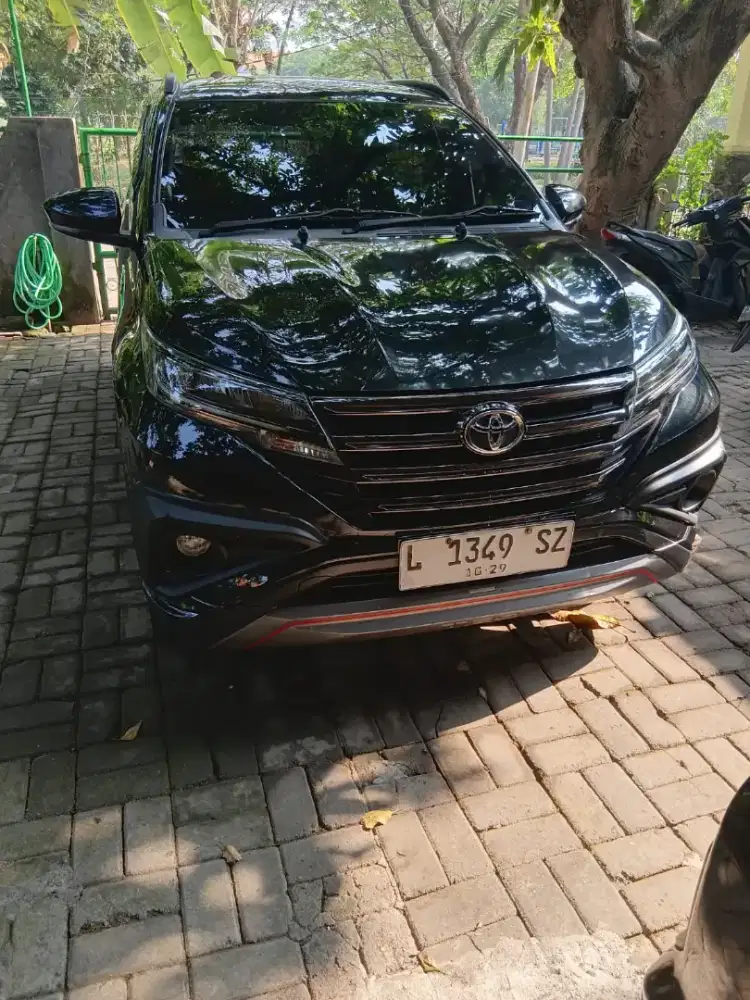 Toyota Rush TRD 2019 AT Hitam