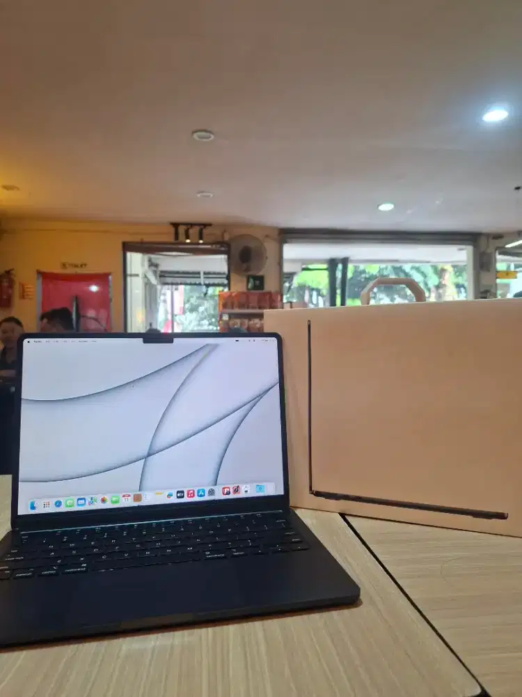 Macbook air m2 IBOX