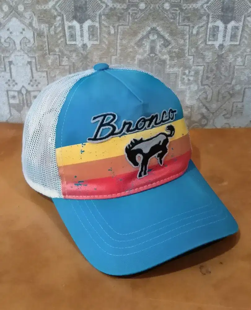 Topi official Ford Bronco