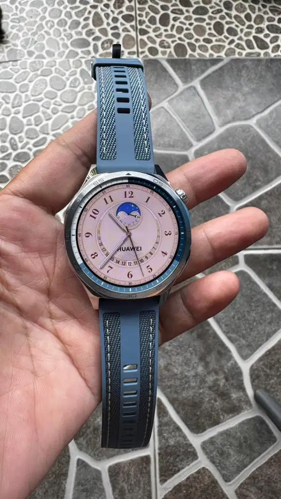 Huawei Watch GT 5 blue edition normal lengkap
