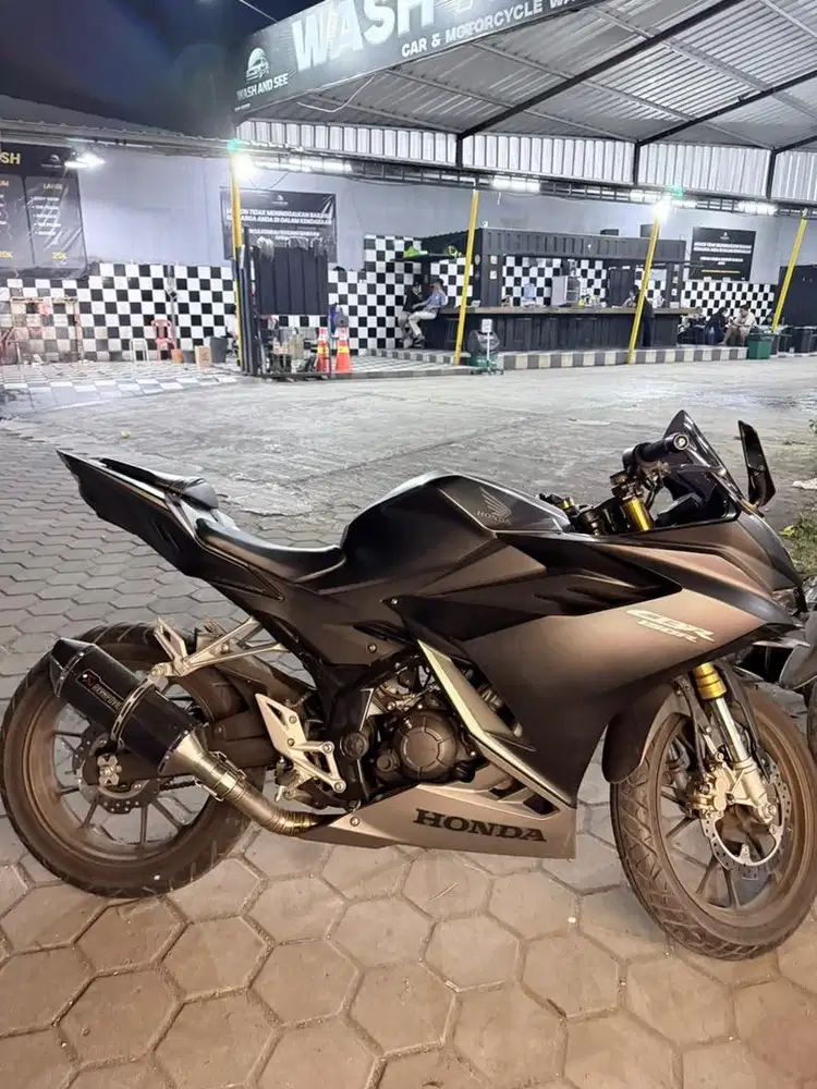 Honda CBR 150R 2023