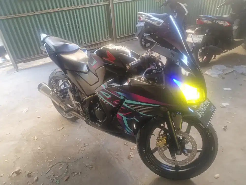 Jual Honda CBR 150 R TAHUN 2016 MALANG KOTA