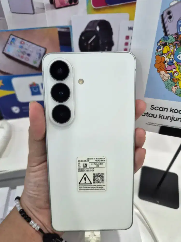 Samsung galaxy s26 12/256