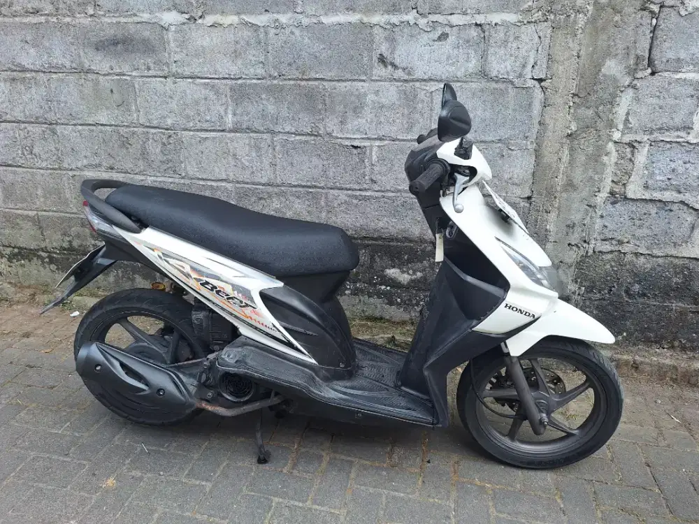 Beat 2012 karburator pajak baru bisa cash/kredit syariah TERMURAH