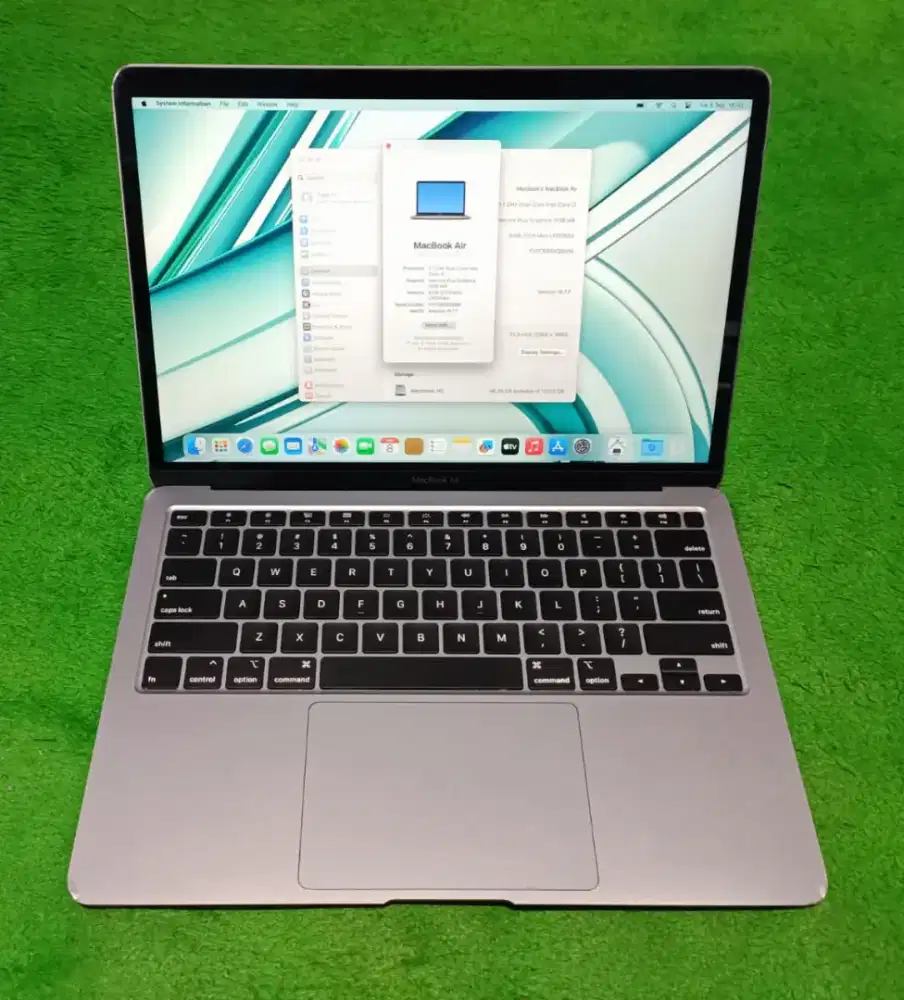 Apple Macbook Air 2020 13inch i3 8/128 GB Grey Murah
