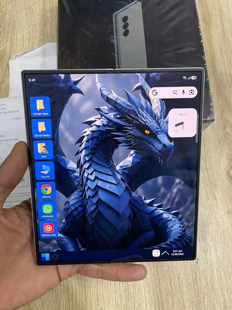 Samaung Z Fold 6 12/256 GB Fullset baca deskripsi