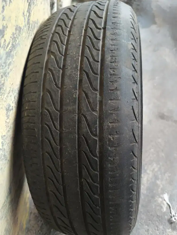 Ban accelera 195/65/15