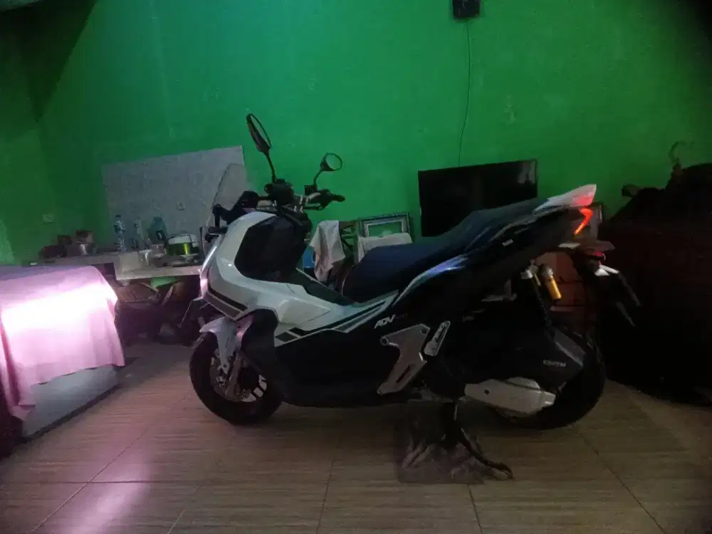 Adv 2020 abs apik dan terawat