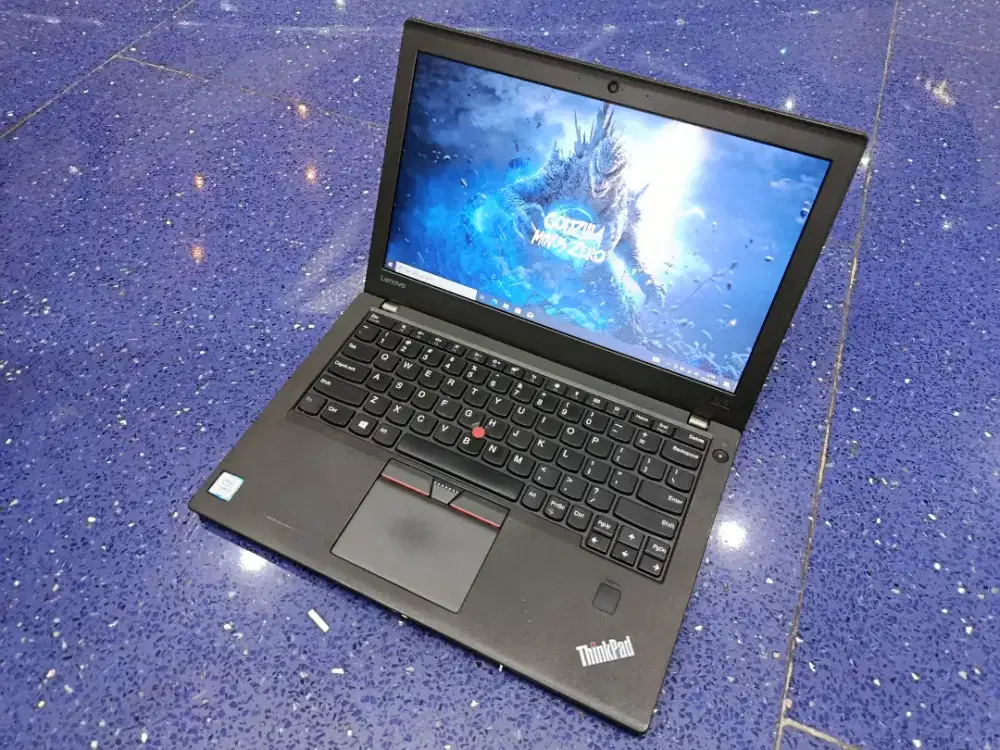 Type Laptop : LENOVO Thinkpad X270