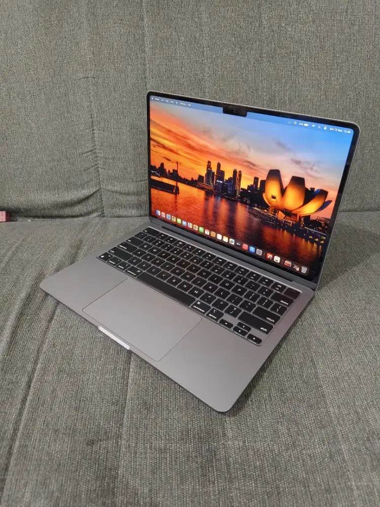 MacBook Air M3 Retina 13in 2024 No Box(ibox) Chip Apple M3 Ram16/256GB