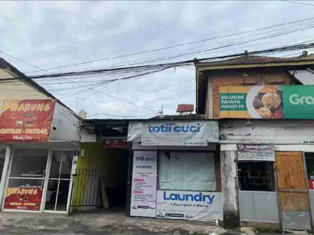Dijual Rumah Strategis Bunga-bunga Suhat Malang Dekat Dewandaru, Cocok Buat Kos-kosan atau Usaha