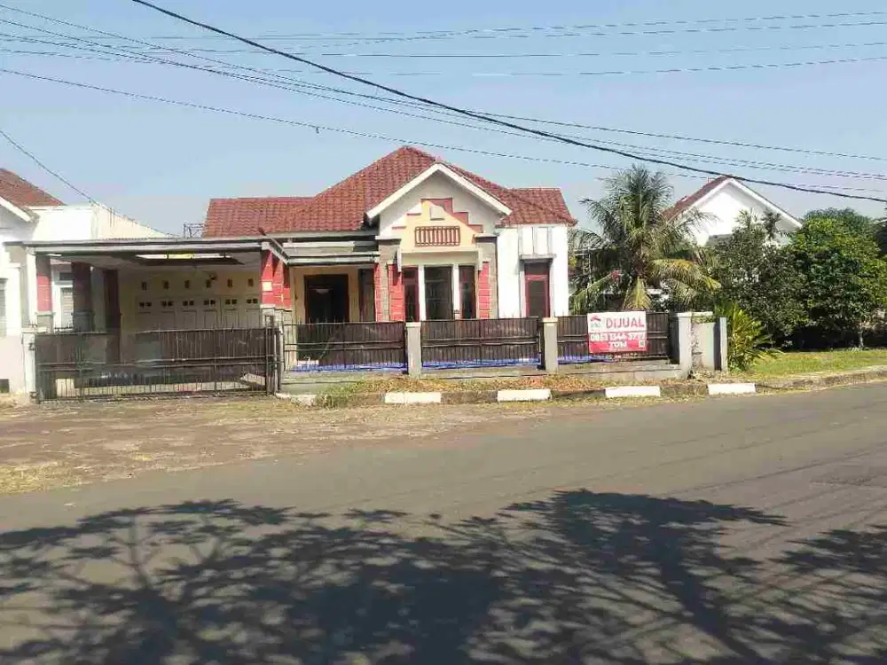 Rumah Hoek Murah Yasmin Boulevard Jalan Utama Cocok Kantor Usaha Akses Jagorawi