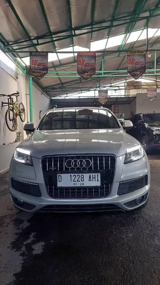 DP 20 AUDY Q7 TFSI QUATRO 2013 Silver Mulus