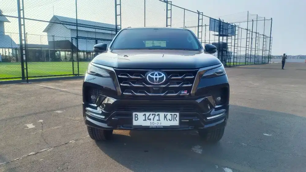 TOYOTA FORTUNER 2.8 VRZ GRS TAHUN 2023