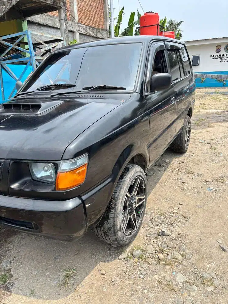 Toyota Kijang 1999 Bensin