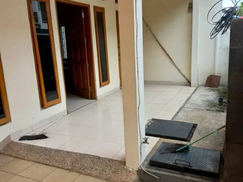 DIJUAL CEPAT RUMAH KOMPLEK ARCAMANIK MURMER