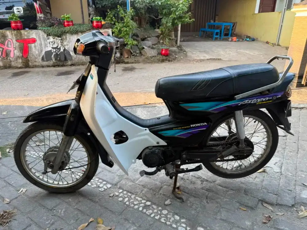 Astrea grand THN 1995 plat AB kota