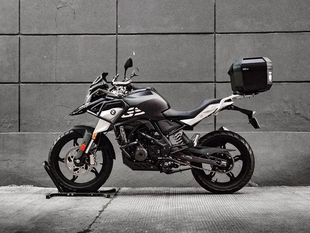 BMW G 310 GS tahun 2025 Very Low Odo Mulus TT FP Black FULL PAPER