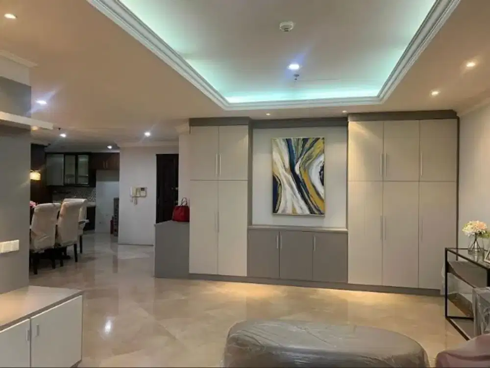 Disewa Apartemen Kusuma Chandra 3BR Uk 150 m² Furnished view pool at Jakarta Selatan